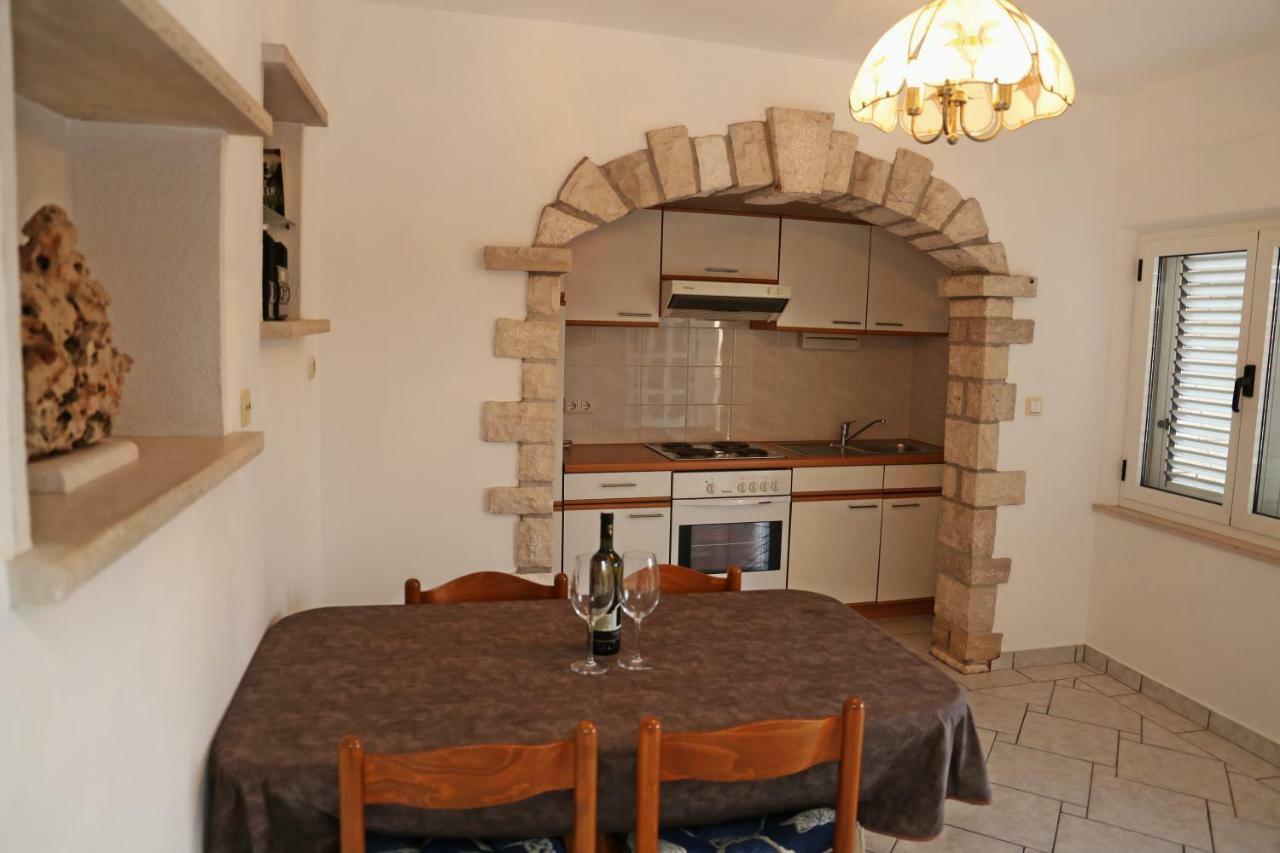 Apartments Katica Lumbarda Kültér fotó