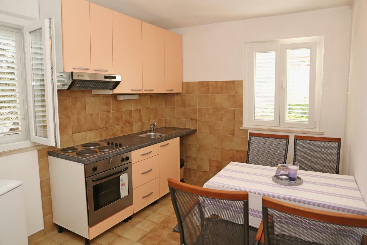 Apartments Katica Lumbarda Kültér fotó